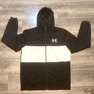 Under Armour wind breaker jacket size small